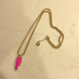 Kendra Scott necklace